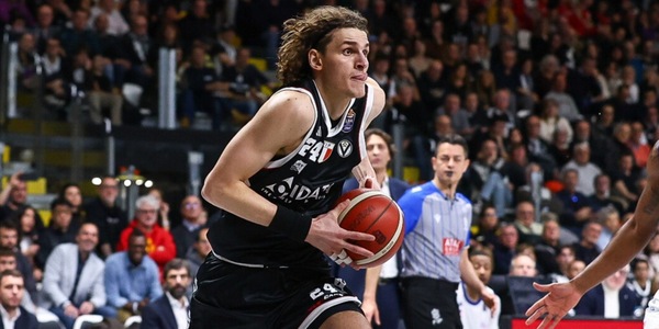 Assist Edwards, esordio per Ferrari: la Virtus Bologna vola via