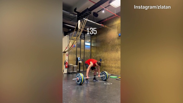 Milan, Ibra alza...135 kg!