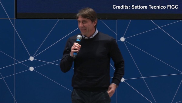 Conte: "Panchina d'oro è un riconoscimento speciale per il nostro lavoro"
