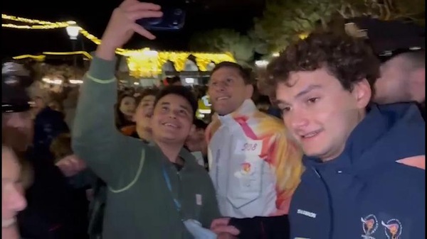 Zanetti con la Fiamma Olimpica: "Emozione incredibile"