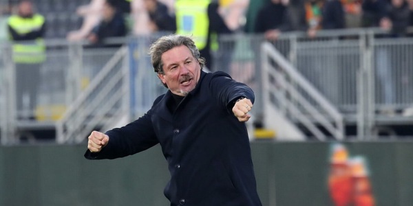 Pronostico Frosinone-Venezia, Stroppa difende il primo posto in classifica dall'assalto laziale