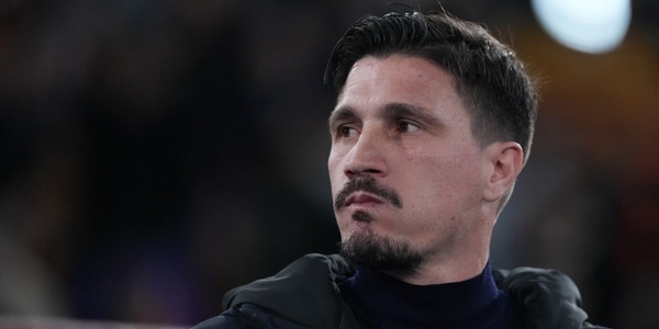 "Ho sentito le dichiarazioni di un certo signore..." Pisacane distrugge Chivu! "Dobbiamo recuperare credibilità"