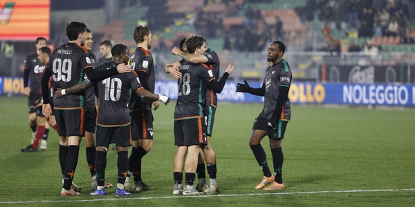 Lo show è in Serie B: nell’ultimo turno quasi 4 gol a partita