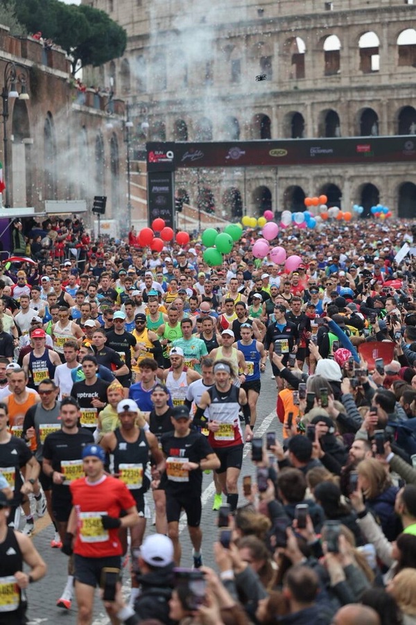Le emozioni della partenza di Acea Run Rome The Marathon