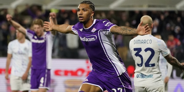 Lampo Pio Esposito, tap-in di Ndour: al Franchi è pari tra Fiorentina e Inter
