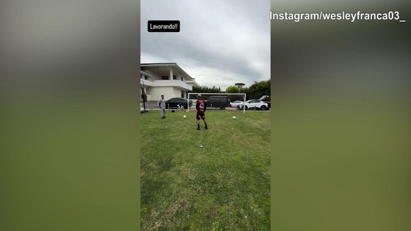 Roma, Wesley non perde tempo e manda un messaggio social: "Lavorando..."