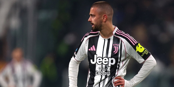 “Zhegrova valuta l’addio alla Juve, club in contatto con l’agente”: lo scenario di mercato