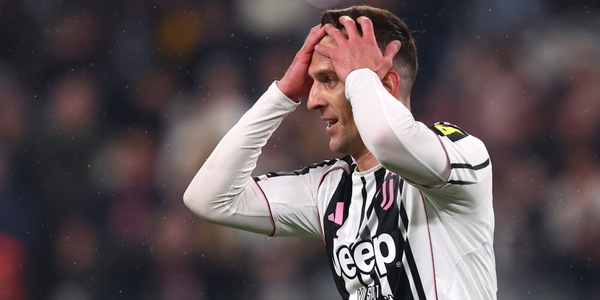 Milik, infortunio e addio alla Juve: lesione muscolare, stagione finita e risoluzione contrattuale