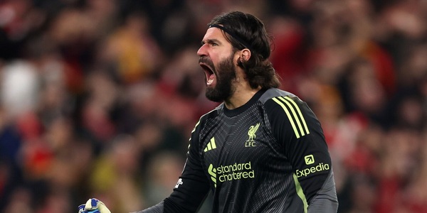 Alisson-De Gea, il duello si infiamma: la Juve si siede al tavolo delle trattative