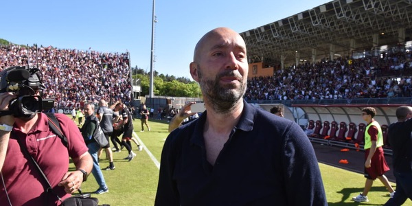 L’Arezzo torna in B. Bucchi, che trionfo!