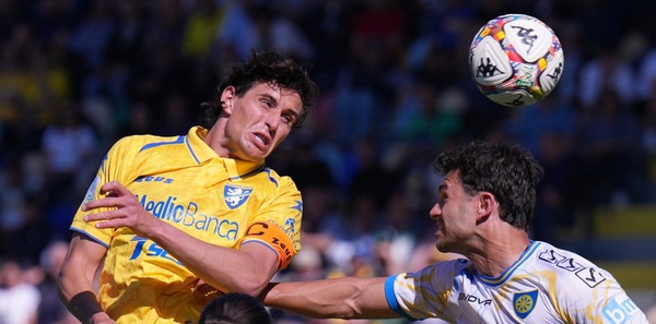 Pronostico Juve Stabia-Frosinone, ai laziali serve il 2 per sperare nella promozione diretta in A