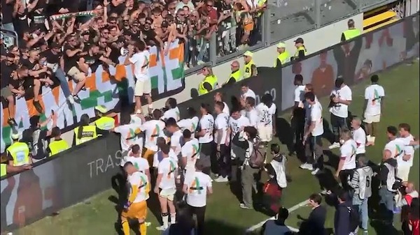 Il Venezia torna in Serie A, via alla festa