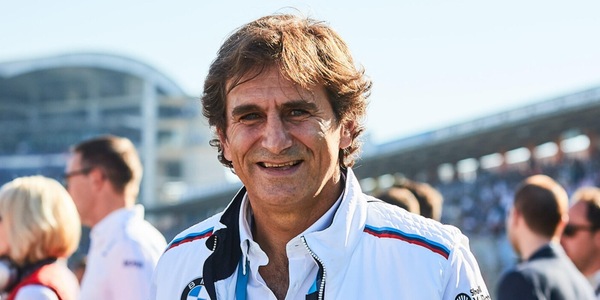 Alex Zanardi è morto: l’atleta simbolo del paralimpismo aveva 59 anni