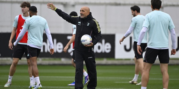 Juve, i convocati per il Verona: due assenti per Spalletti, la scelta su Thuram