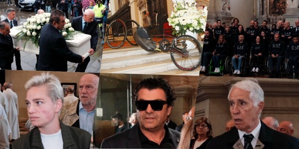 Funerali Zanardi, da Bebe Vio a Tomba: ecco chi c'era. Le immagini dell'ultimo saluto