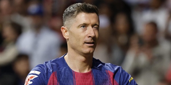 "Barcellona, due alternative a Lewandowski": Juve, ecco l'assist dalla Spagna