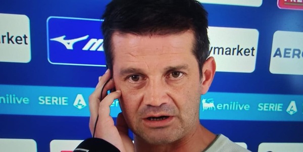 Inter, Chivu e lo scudetto di Oronzo Canà: "Un altr'anno col 5-5-5. Mourinho? Resta tra me e lui"