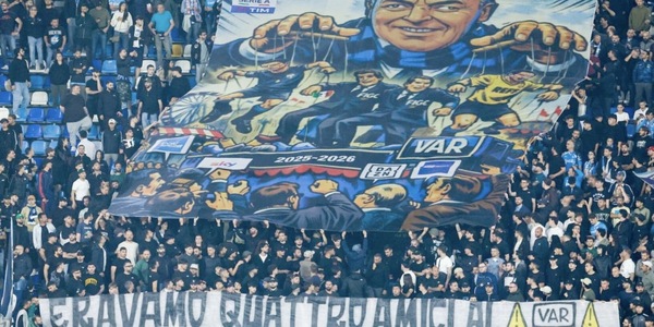 Marotta burattinaio del calcio e i quattro amici al VAR: la curva Napoli contro l’Inter