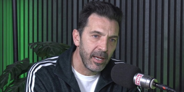 "Mi sarei messo a piangere", dentro l'altro Buffon: "È il diavolo, donna diabolica che infatua"