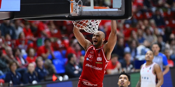 Buona la prima! Capitan Shields trascina Milano