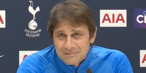 Conte, Corvino e quella vecchia conferenza che torna attuale: la fotografia Juve
