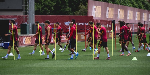 L'Inter torna all'assalto per due giocatori Roma: il pallino di Chivu e la Juve nell'ombra