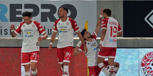 Bari retrocesso in Serie C! Il Sudtirol si aggiudica il playout con due pareggi