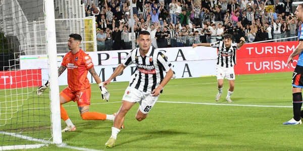 L'Ascoli prenota la finale playoff, poker al Catania. Salernitana-Brescia, tutto in bilico