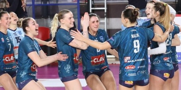 Volley Mercato: Puck Hoogers firma per Costa Volpino