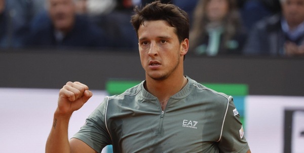 Darderi avanti al Roland Garros: esordio vincente contro Ofner. Il prossimo avversario