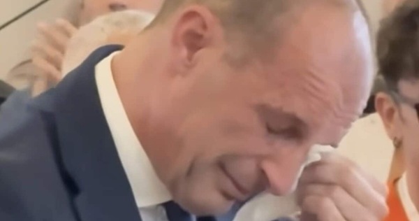 Allegri in lacrime, commozione per Galeone: "Trent'anni meravigliosi! Mi mandò un messaggio per..."