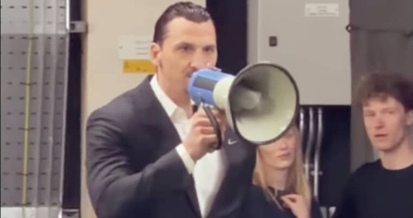 Ibra tra spot e tv nel disastro Milan, tifosi infuriati: "Vattene via, liberaci"