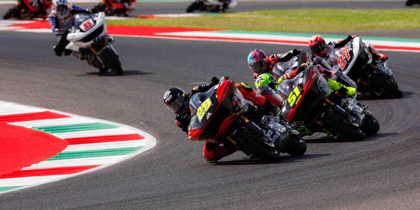 Mugello da brividi: Andrea Iannone firma la sua prima storica vittoria nella Bagger World Cup