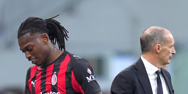 Leao scarica il Milan, che bordata ad Allegri: "Giocavo da infortunato in un ruolo non mio"