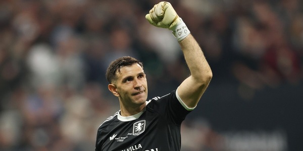 Dibu Martinez-Juve, vertice mercato fissato. Ma senza lo sconto si va al piano B