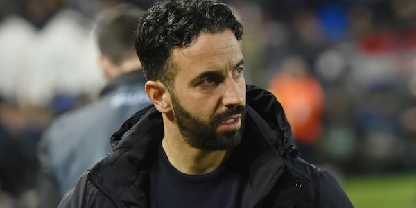Milan, è il giorno di Amorim: oggi la firma. Mendes la chiave per il mercato. E Leao...