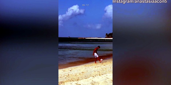 Pisilli, palleggi in spiaggia: eccolo in azione