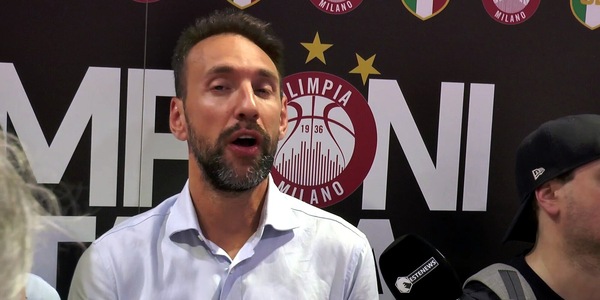 Poeta: "Io come Chivu? Lui mi piace tanto come persona..."