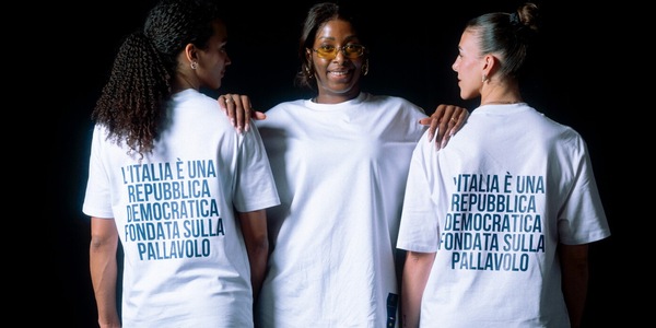 Erreà trasforma una frase diventata simbolo del volley italiano in una t-shirt