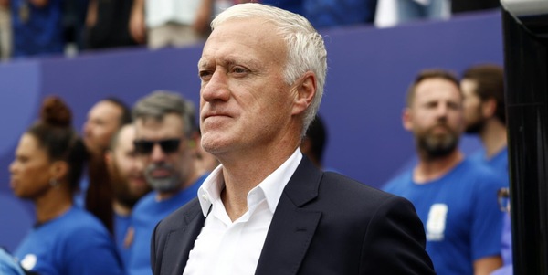È morta la madre di Deschamps. Il ct torna in Francia, salterà la sfida con la Norvegia