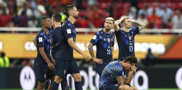 Flop Uruguay, papera Muslera e Bielsa fuori dai Mondiali. Favola Capo Verde!