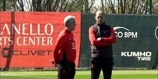 Allegri si separa dal Milan, può firmare per il Napoli