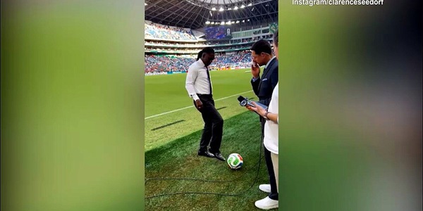 Seedorf, che classe a bordo campo