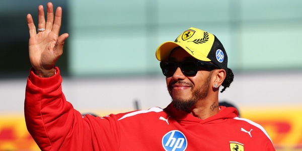 Hamilton: "Io campione se allento i bulloni della Mercedes"
