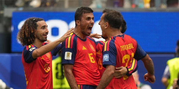 Spagna agli ottavi dei Mondiali 2026: tris all'Austria e Unai Simon supera Zenga