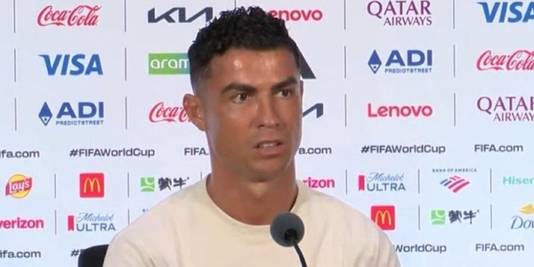 "Mi ritiro quando...", Ronaldo show in conferenza: "So che non ti piaccio, fammi una bella domanda"