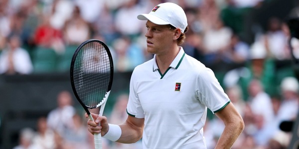Sinner troppo forte: Mochizuki ko in 3 set, Jannik vola ai quarti a Wimbledon! Ecco chi sfiderà
