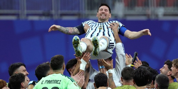 Argentina-Svizzera, anche la Nati deve inchinarsi a Messi