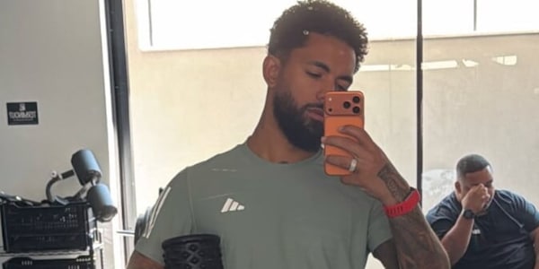 Douglas Luiz carico e senza dubbi: l'ultimo post social è un messaggio alla Juve e Spalletti?