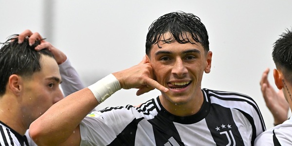 Dalla Juve all'Ajax, l'attaccante bianconero dai gol in U20 e Next Gen ai saluti: i dettagli